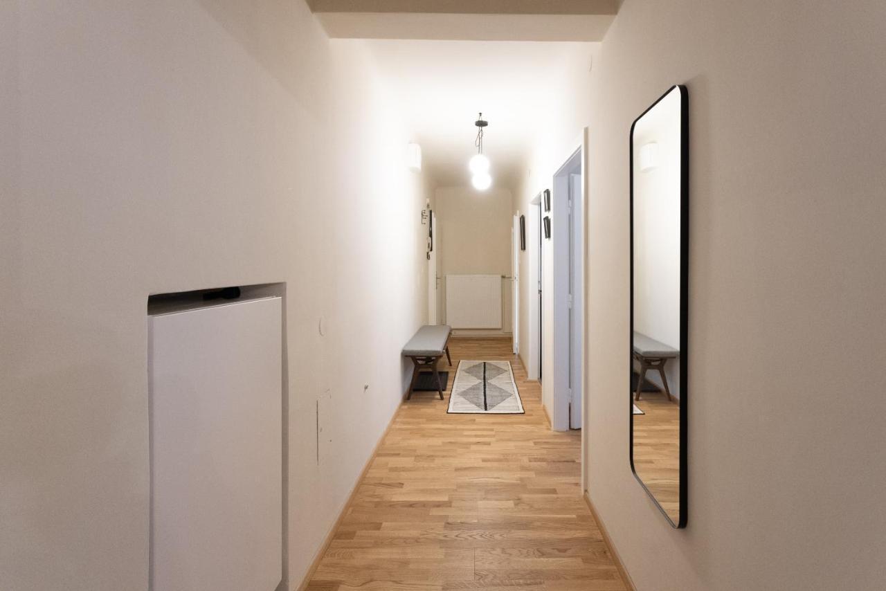 Chic 1-Bed Apt By Canal Walk To Historic Centre Wien Exterior foto